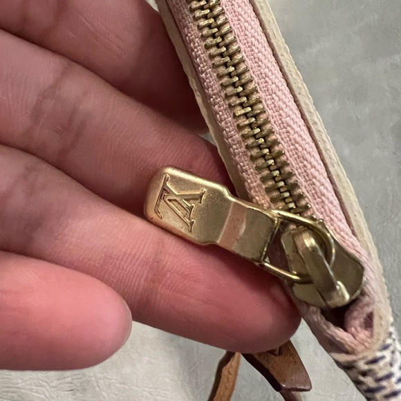 Louis Vuitton Damien Azur Pouch - Picture 8 of 14